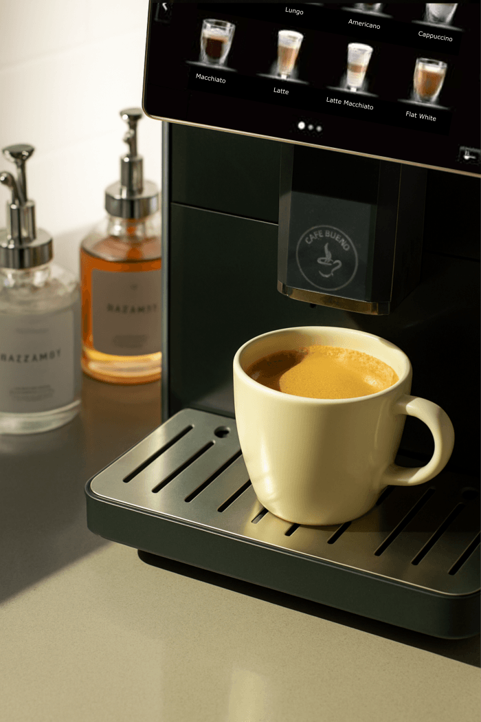 Cafe Bueno CB-3000 automatic espresso machine with crema — latte, cappuccino, macchiato, flat white. bean to cup machine.